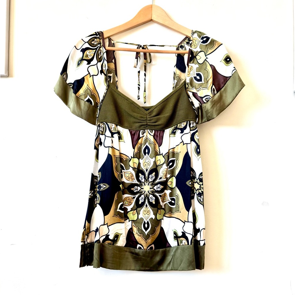 Bebe Y2K satin silk babydoll floral top size small